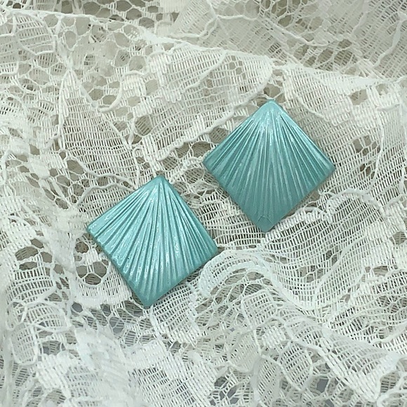 Vintage Baby Blue Seashell Nautical Diamond Earrings